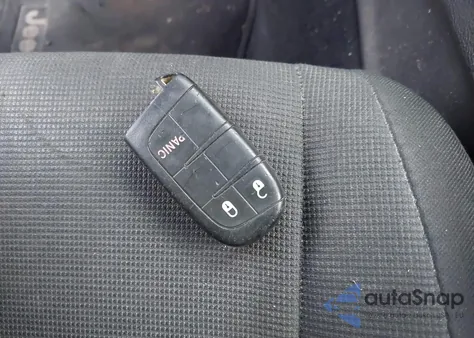 2014 Jeep Grand Cherokee Laredo z USA, uszkodzony, nr VIN 1C4RJFAG2EC254348